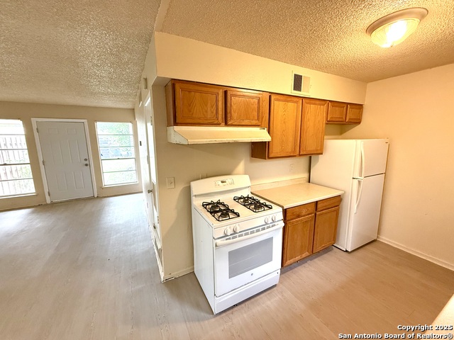 Image 7 of 23 For 5026 Frank Borman Dr
