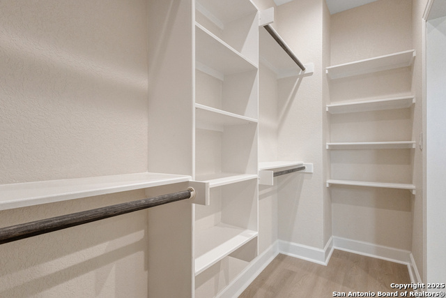 Listing photo id 14 for 114 Minter St S