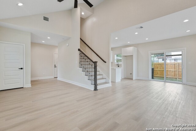 Listing photo id 7 for 114 Minter St S