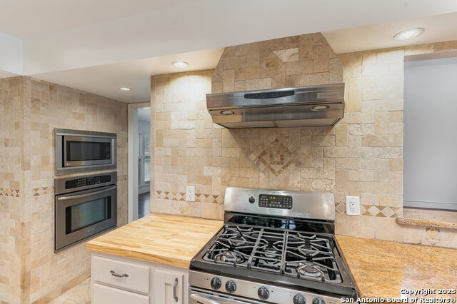 Image 14 of 33 For 13303 Southwalk St