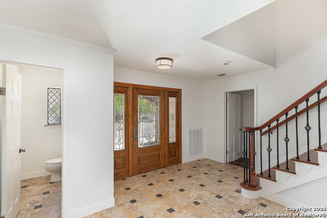 Image 5 of 33 For 13303 Southwalk St