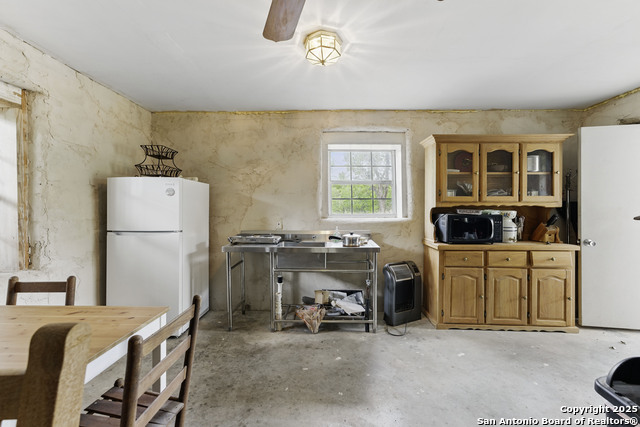 Listing photo id 11 for 108 Valley View