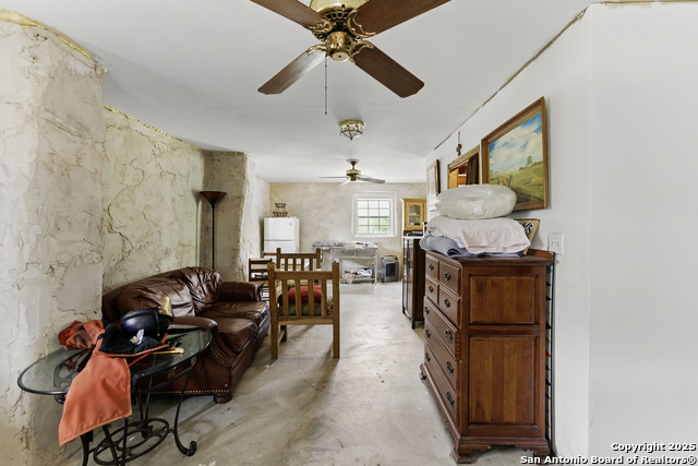 Listing photo id 13 for 108 Valley View