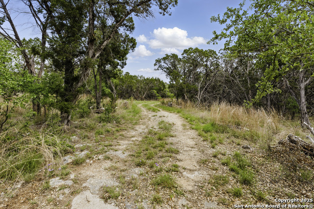 Listing photo id 27 for 108 Valley View