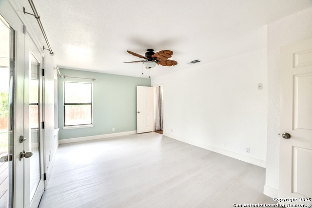 Image 14 of 27 For 431 Saddlebrook