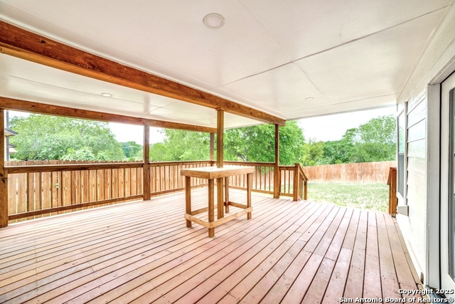 Image 20 of 27 For 431 Saddlebrook