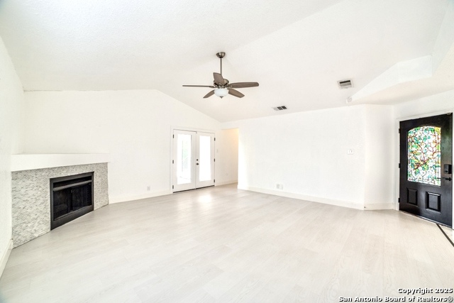 Image 4 of 27 For 431 Saddlebrook