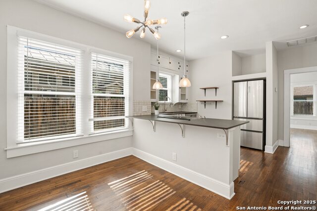 Image 10 of 31 For 624 Magnolia Ave. W