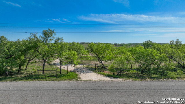 Details for 2004 Cr 3000, Pearsall, TX 78061