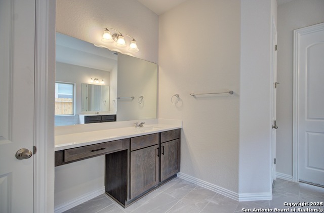 Image 12 of 28 For 12192 Heartvine Parkway