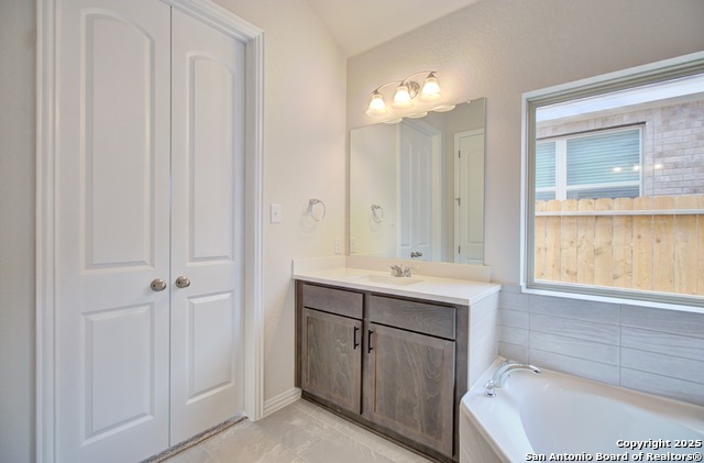 Image 13 of 28 For 12192 Heartvine Parkway