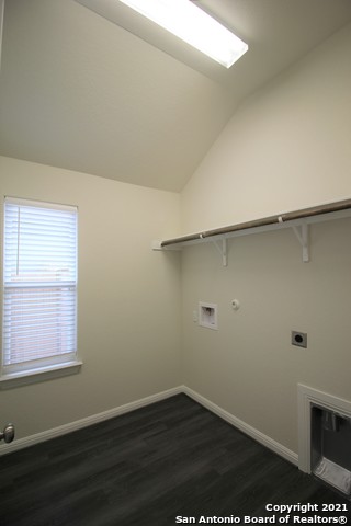 Image 11 of 33 For 2209 Hoja Ave