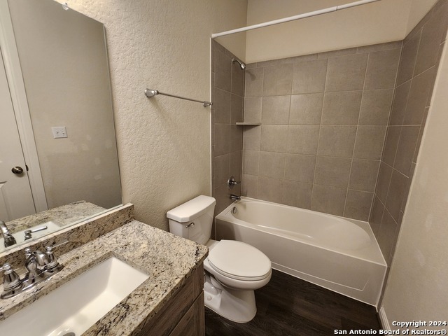 Image 18 of 33 For 2209 Hoja Ave