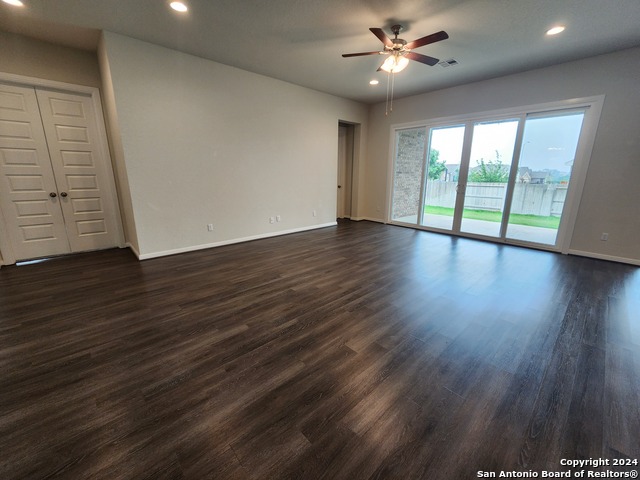 Image 3 of 33 For 2209 Hoja Ave