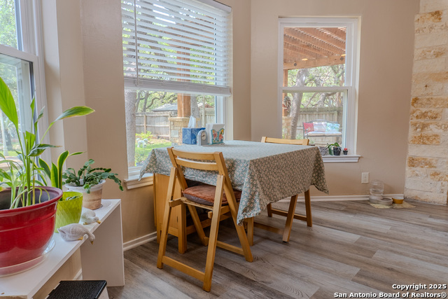 Listing photo id 21 for 10935 Hamlen Park