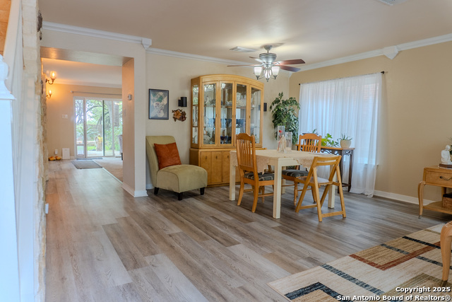 Listing photo id 1 for 10935 Hamlen Park