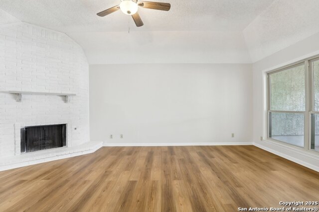 Image 12 of 30 For 10304 Grand Cir