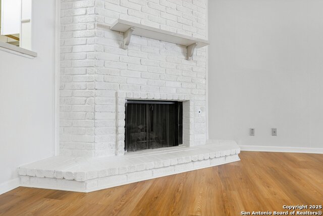 Image 13 of 30 For 10304 Grand Cir
