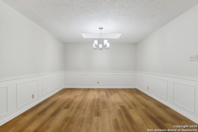 Image 18 of 30 For 10304 Grand Cir