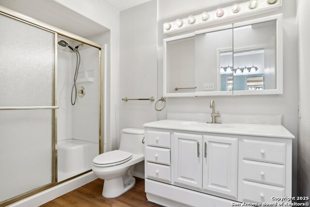 Image 5 of 30 For 10304 Grand Cir