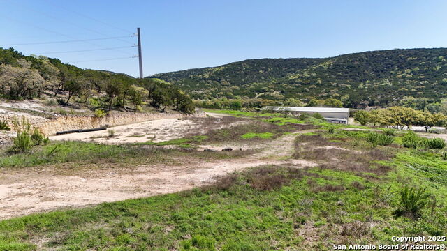 Image 15 of 24 For 18688 Morales Ranch Rd