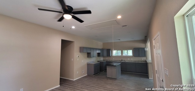 Listing photo id 5 for 127 Orange