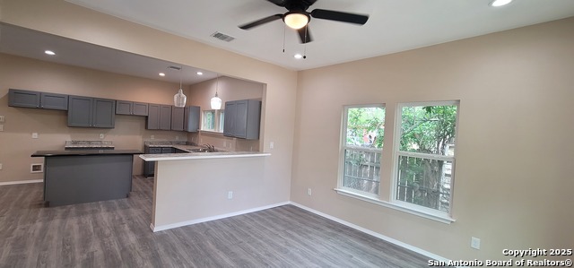 Listing photo id 7 for 127 Orange