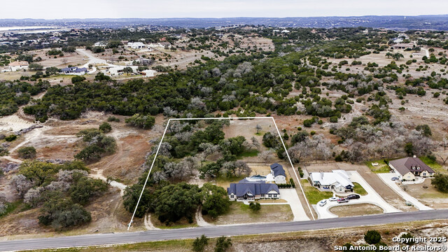 Image 6 of 41 For 1033 Mystic Shores Blvd