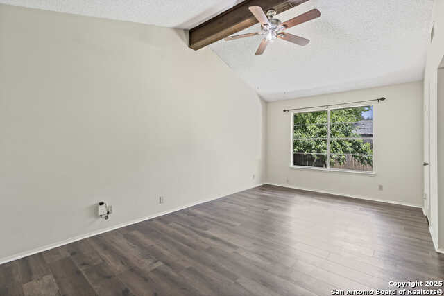 Image 18 of 35 For 6711 Spring Garden
