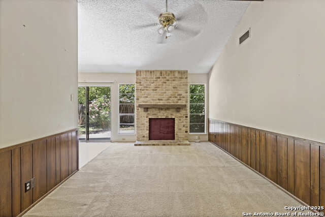 Image 9 of 35 For 6711 Spring Garden
