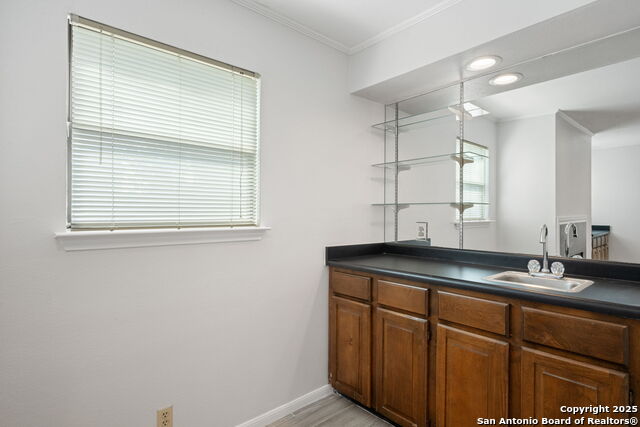 Image 11 of 29 For 7738 Chambers  608