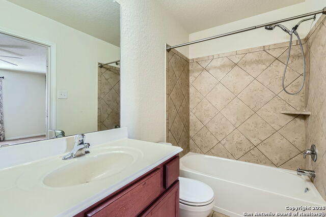 Listing photo id 8 for 12206 Claiborne