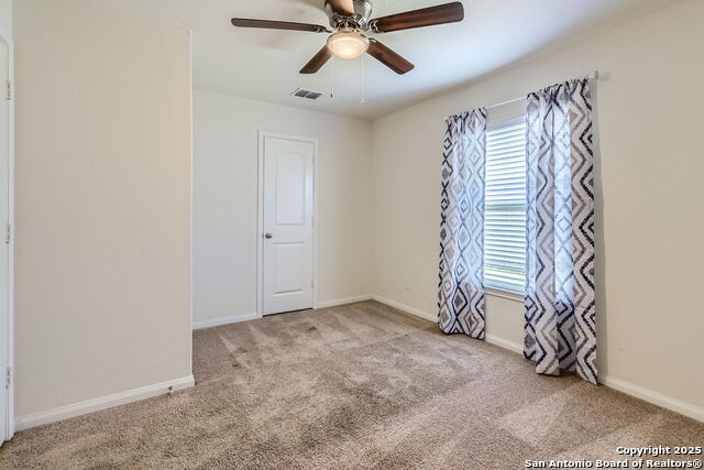 Listing photo id 11 for 12206 Claiborne