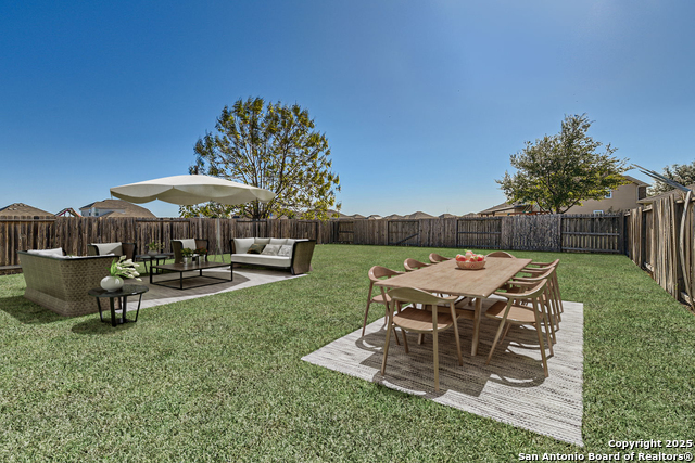 Listing photo id 16 for 12206 Claiborne