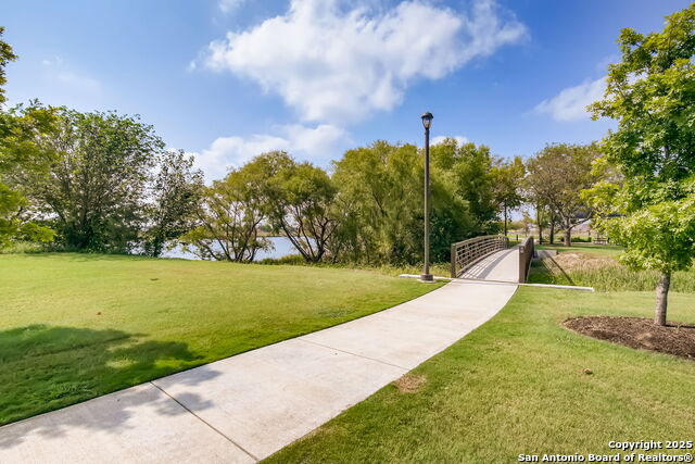 Listing photo id 17 for 12206 Claiborne