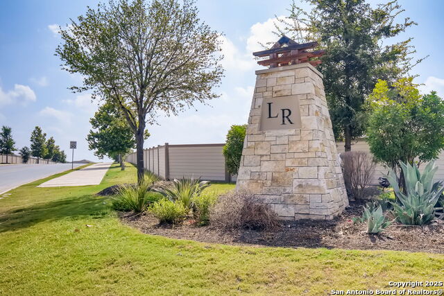 Listing photo id 23 for 12206 Claiborne