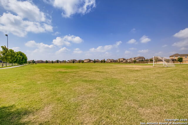Listing photo id 24 for 12206 Claiborne