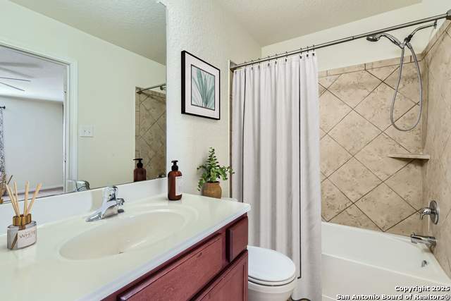 Listing photo id 7 for 12206 Claiborne