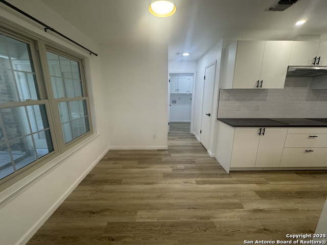 Image 6 of 23 For 13814 Susancrest