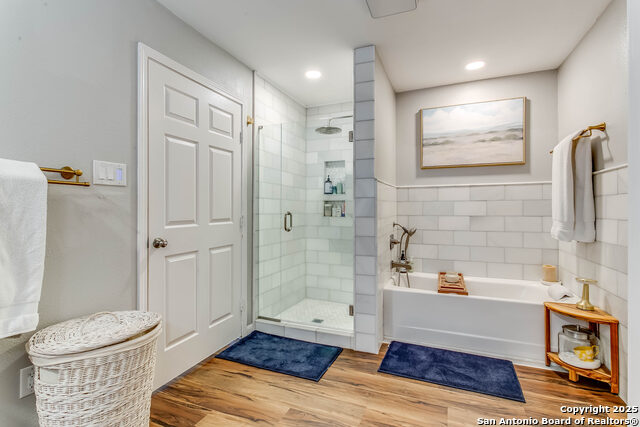 Image 11 of 25 For 314 Sprucewood