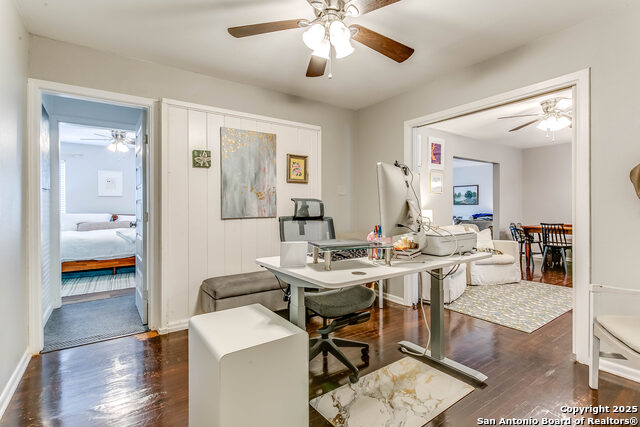 Image 18 of 25 For 314 Sprucewood