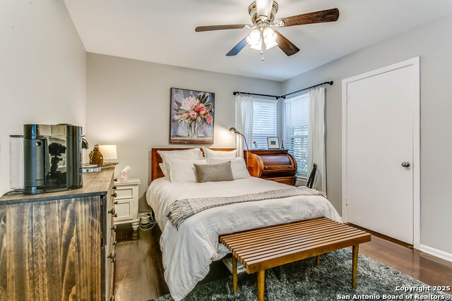 Image 19 of 25 For 314 Sprucewood