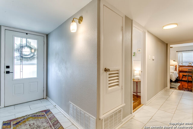 Image 24 of 25 For 314 Sprucewood