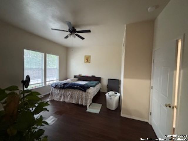 Image 6 of 12 For 1121 Oak N 