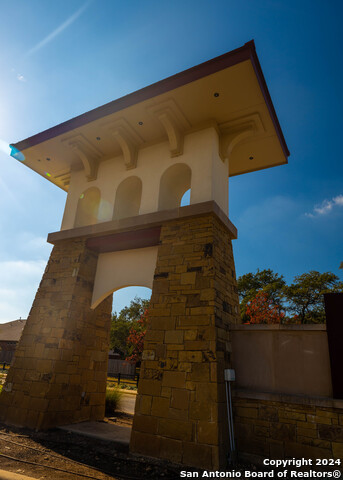 Image 4 of 4 For 3037 Bristow Park
