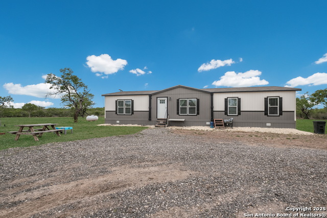 Details for 753 Pr Riley Ln, Charlotte, TX 78011