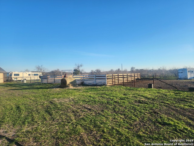 Listing photo id 16 for 166 Lower Seguin