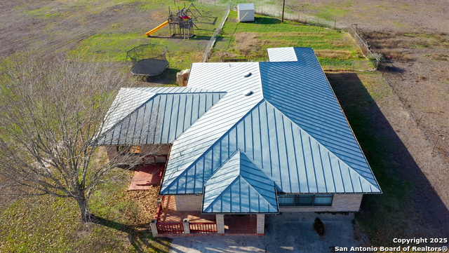 Listing photo id 2 for 166 Lower Seguin