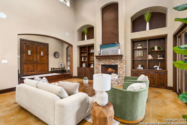 Image 20 of 53 For 7938 Colonial Woods
