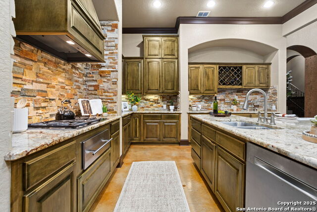 Image 26 of 53 For 7938 Colonial Woods